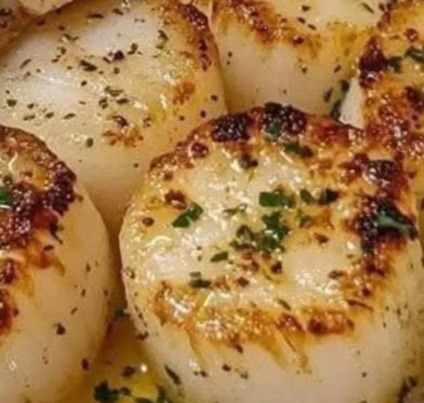 GARLIC BUTTER LOBSTER AND SCALLOPS