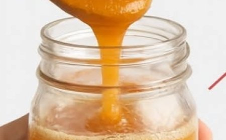 Natural Remedy to Expel Phlegm and Clean the Lungs with Onion, Garlic, Ginger, Lemon, and Honey