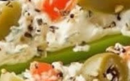 Grandma’s Classic Stuffed Celery