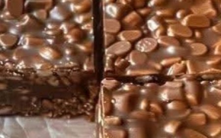 Classic Homemade Crunch Bars