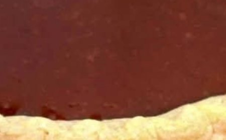 Grandma’s Cocoa Cream Pie