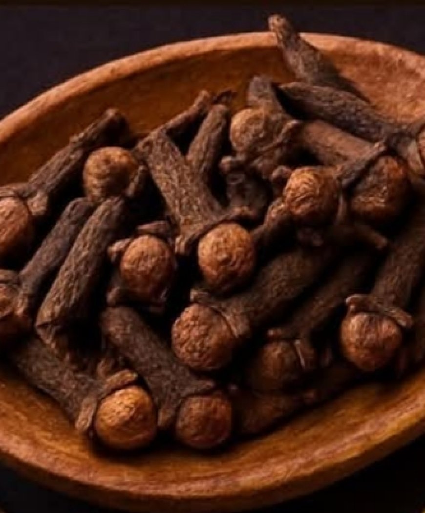 “The Ancient Spice in Your Kitchen: 18 Ways Clove Tea Boosts Health, Metabolism, and Longevity”