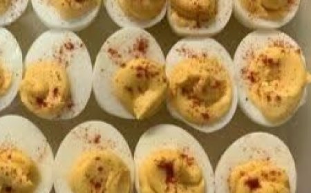 How to Prepare Martha Stewart’s Creamy Deviled Eggs