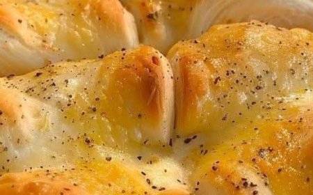 How to Make ‘French Onion Chicken Bubble Up’ – A Great Weeknight Dinner Recipe