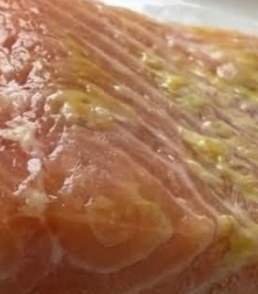 This Is Why Your Defrosted Salmon Has Yellow on It