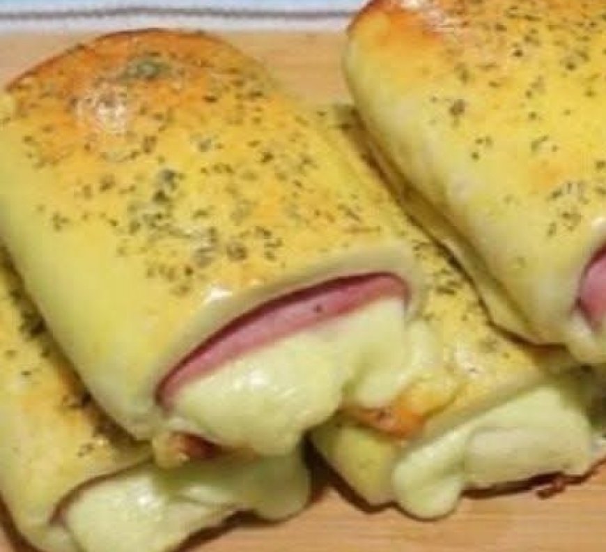Bread Stuffed with Cheese and Ham Just Like Fast Food